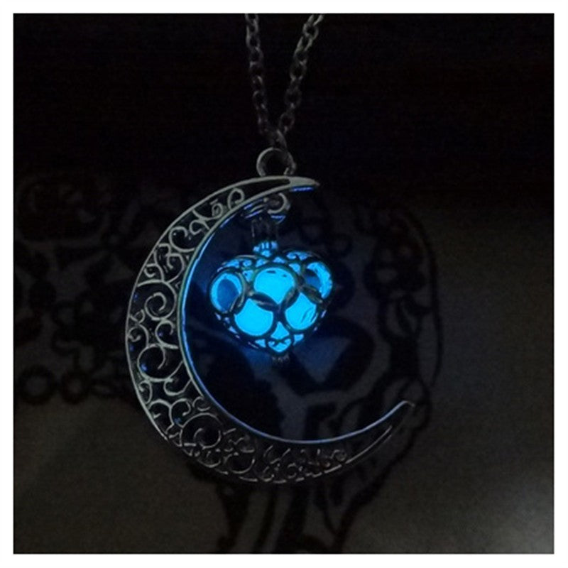 Glowing Pendant Necklaces Silver Plated Chain Necklaces